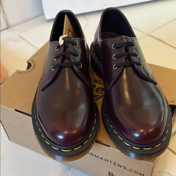 Dr. Martens | Shoes | Dr Martens Brown Leather Oxfords With  display picture 2